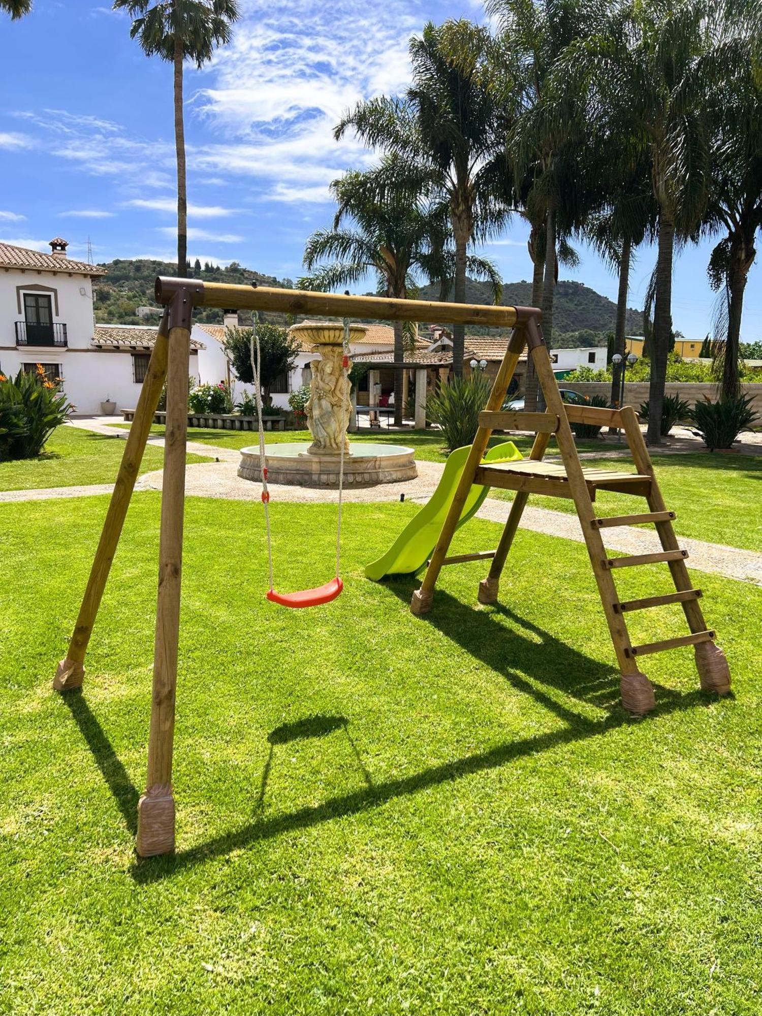 Holiday home Amplia Con Precioso Jardin Cerca De Capital. *