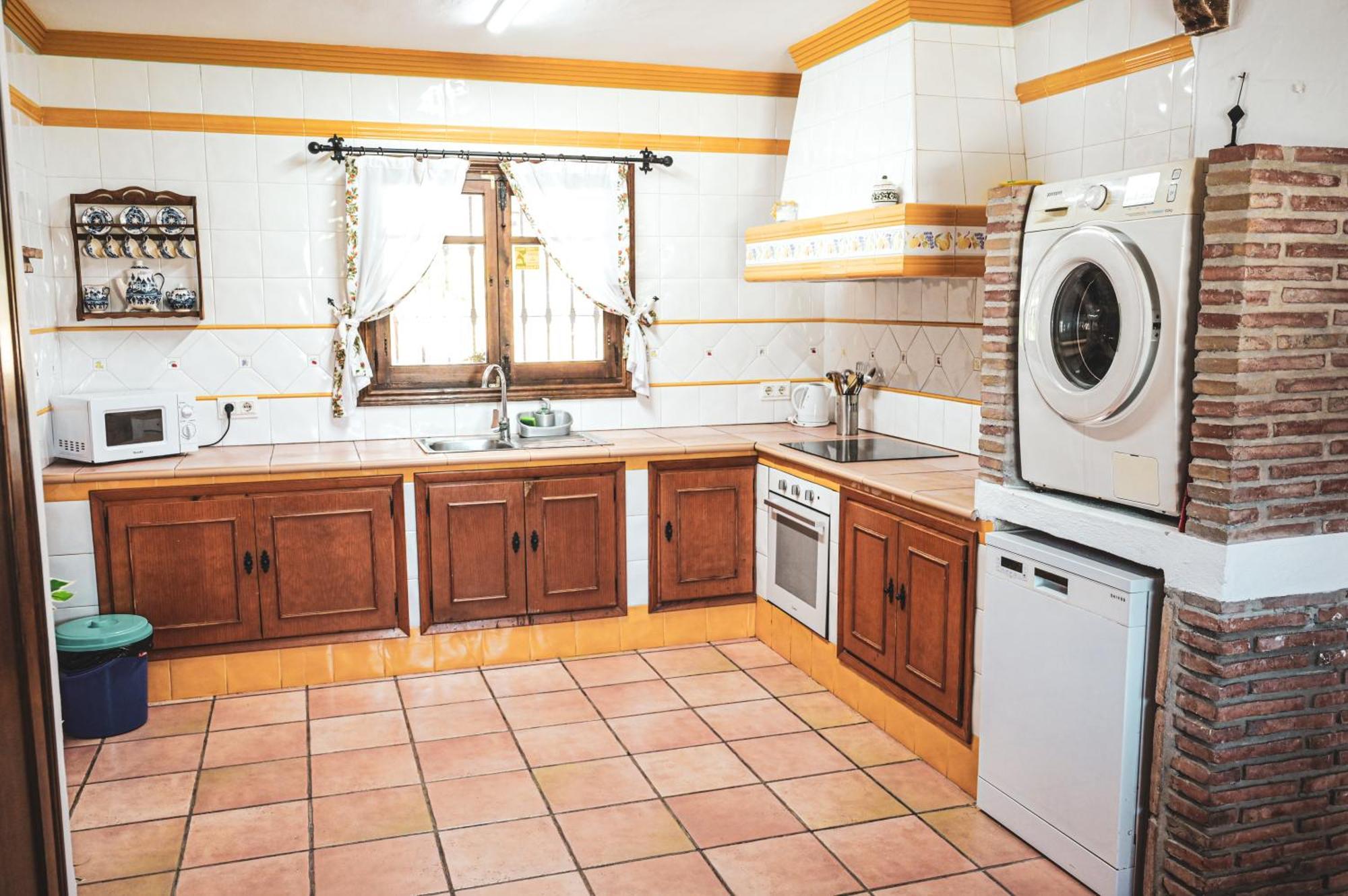 Holiday home Amplia Con Precioso Jardin Cerca De Capital. Malaga